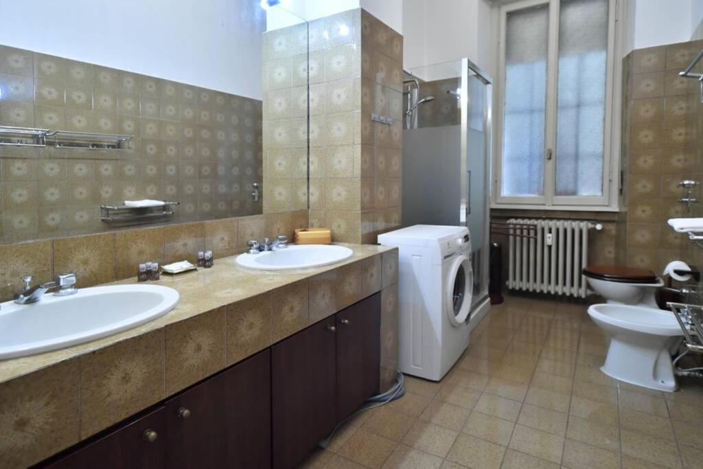 Ampio appartamento Milano Centro Crocetta Esterno foto