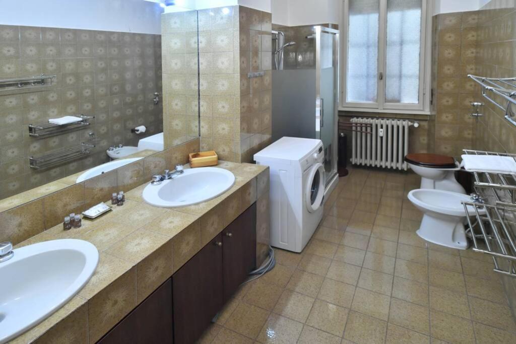 Ampio appartamento Milano Centro Crocetta Esterno foto