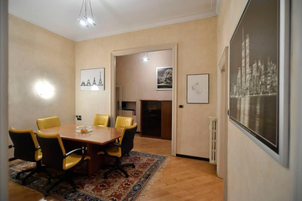Ampio appartamento Milano Centro Crocetta Esterno foto